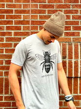 Load image into Gallery viewer, Bee Downtown Short Sleeve Grey Bee Tee