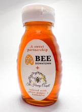 Load image into Gallery viewer, 8oz Tongue Stingin&#39; HOT Honey