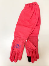 Load image into Gallery viewer, Pink Touch Screen Beekeeping Gloves